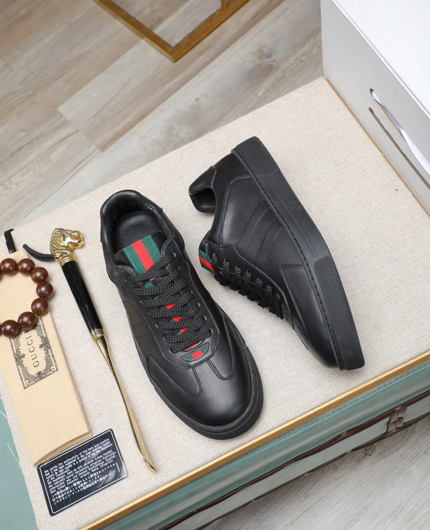 Men's shoes 💰420 GUCCI🔍🔍The latest model is available at the counter simultaneously. Original calfskin imported from Italy, genuine leather lining, (high-end, extravagant and classy) with exquisite workmanship. Sole: Original sole provided by the original factory. ⚠Exclusive double-layer movable molded sole is super comfortable⚠. Photographed in real life. 🎬The real thing is better. 🔍🔍"High quality·Follow the order" code number 38-44